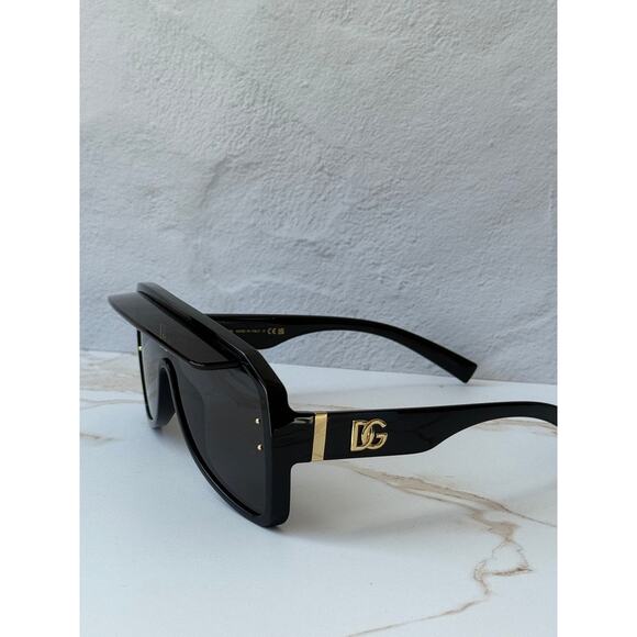 NEW Dolce & Gabbana DG6205 Black Logo Visor Sunglasses $425 main image 6